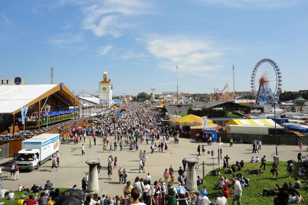 Oktoberfest 2025: Why German Sausages Are so Successful